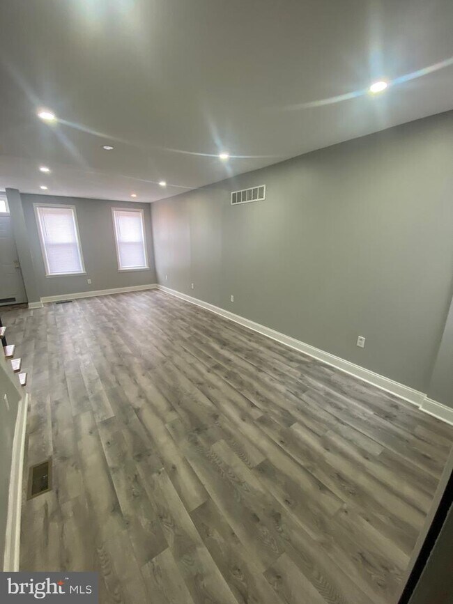 Foto del edificio - 3259 Chatham St