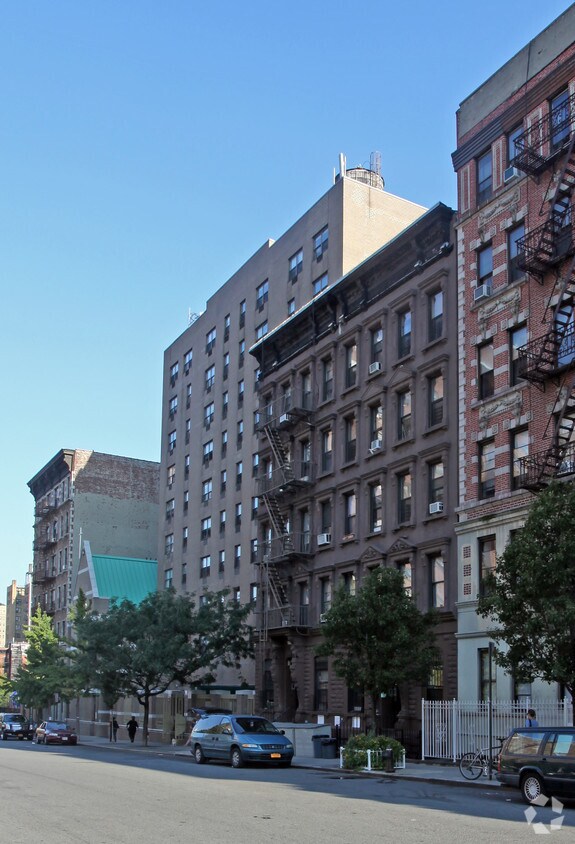 123 - 131 W 104th St - 123-131 W 104th St