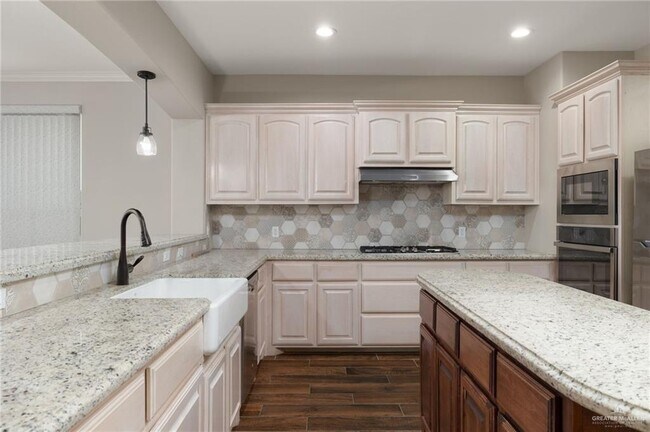 Foto del edificio - 25 Amistad Cir