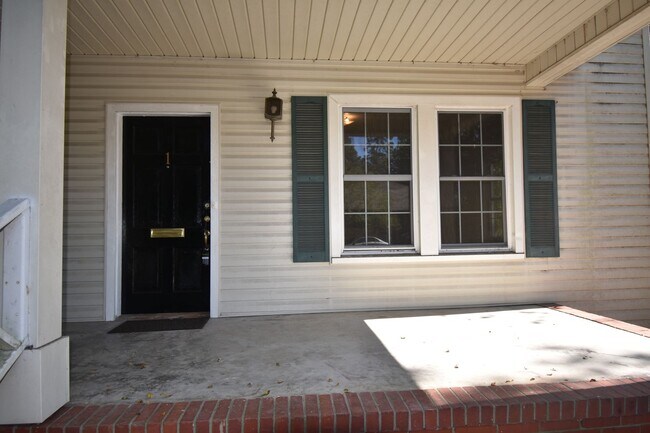 Foto del edificio - Hinsdale Avenue