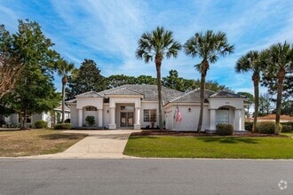 Building Photo - 302 Country Club Rd