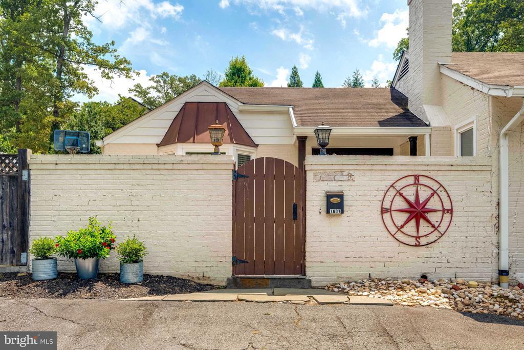 Foto principal - 7607 Fort Hunt Rd