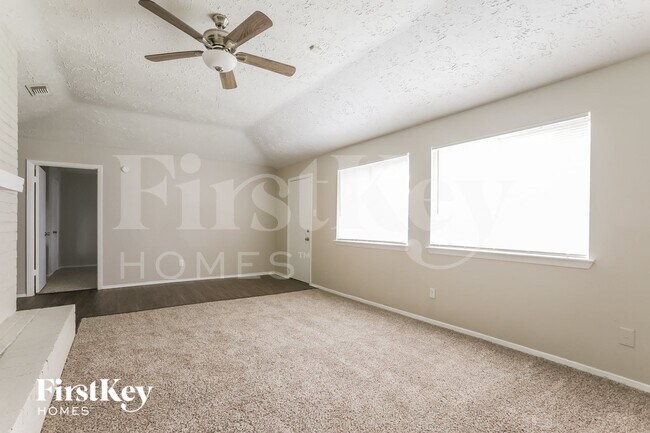 Foto del edificio - 24134 Silversmith Ln