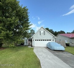 Building Photo - 403 Boysenberry Ln
