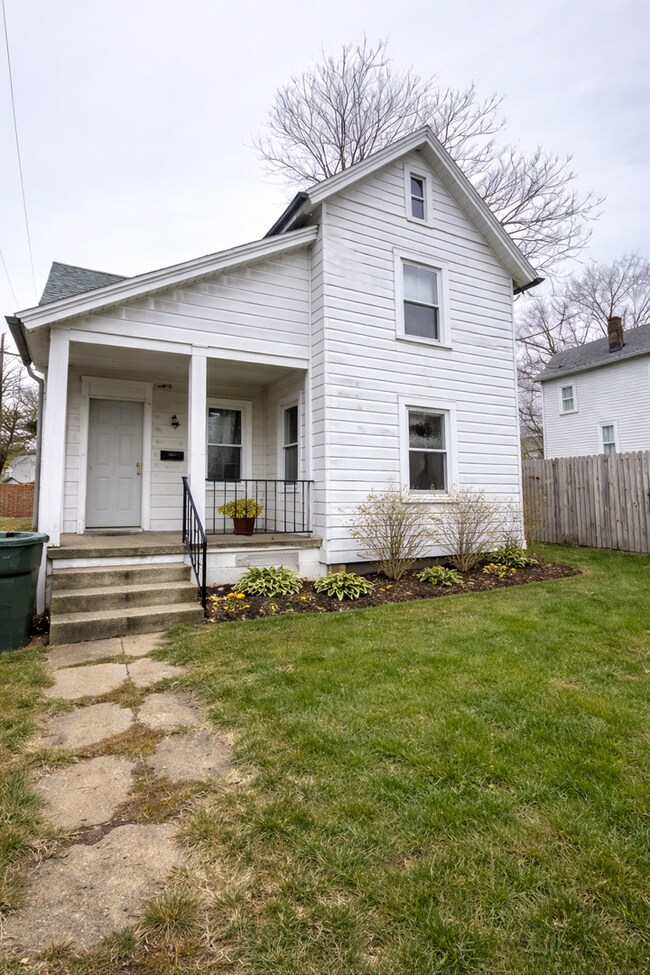 Foto del edificio - 1801 3rd St SE