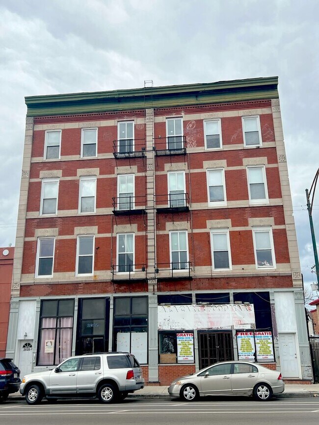Foto del edificio - 2620 W Cermak Rd
