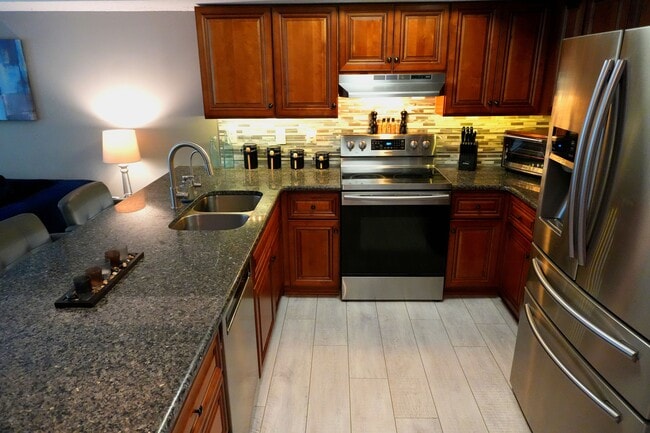 Foto del edificio - 932 Kingsbury Dr