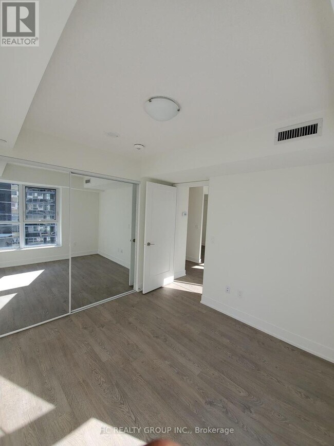 Building Photo - 9 Mabelle Ave
