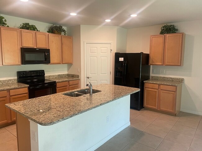 Building Photo - 26986 Wildwood Pines Ln