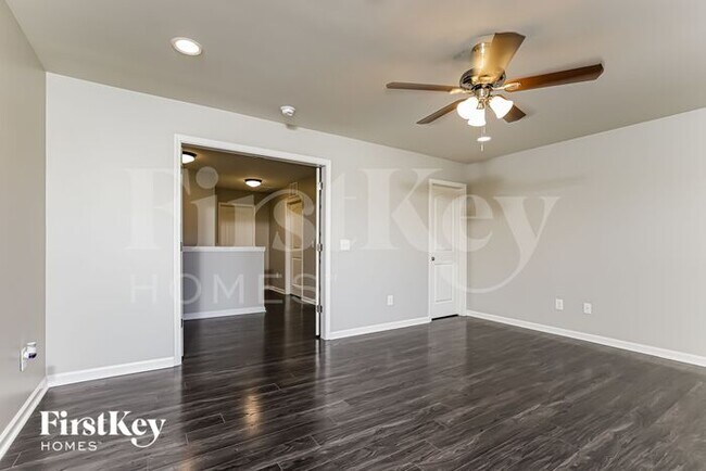 Building Photo - 1682 Pinnacle Oaks Dr