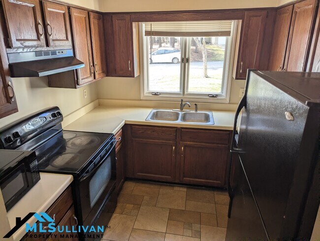 Building Photo - 4309 Pin Oak Dr