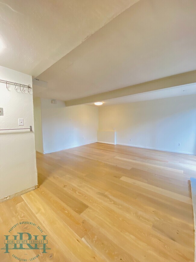 Building Photo - 4079 17th St