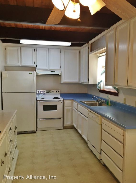 Building Photo - 3 br, 1.5 bath House - 4260 French Creek Road