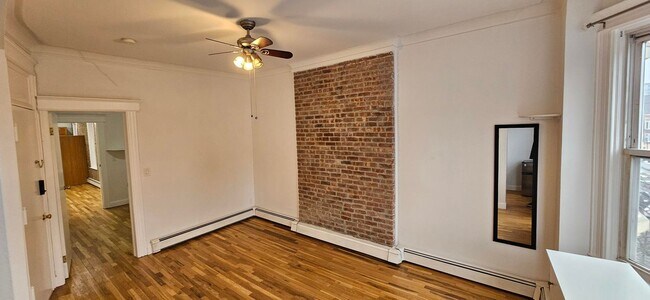 Foto del edificio - 4110 Park Ave