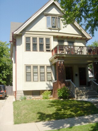 Foto del edificio - 2485 N Frederick Ave