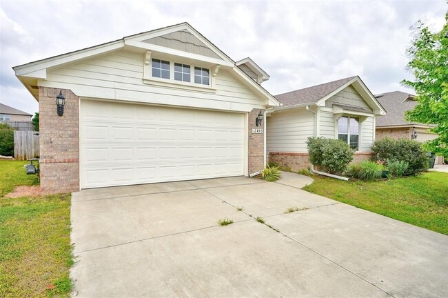 Building Photo - 12490 Native Hill Dr