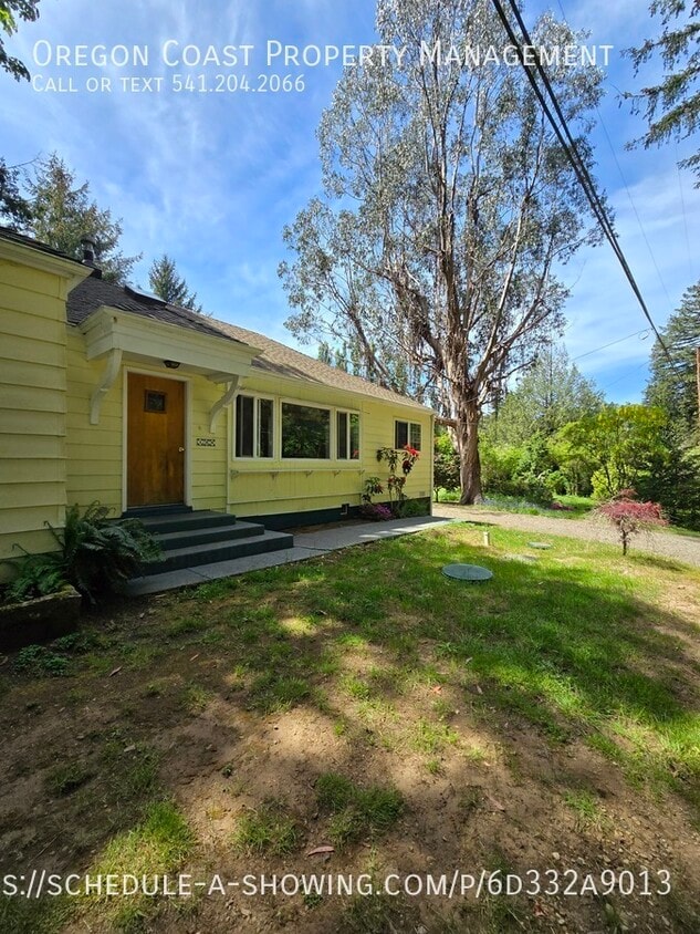 Foto principal - 126 N Holiday Ln