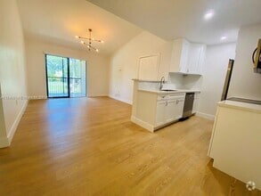 Building Photo - 10581 SW 155th Ct