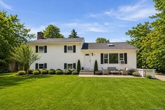 Building Photo - 249 Ridge Rd