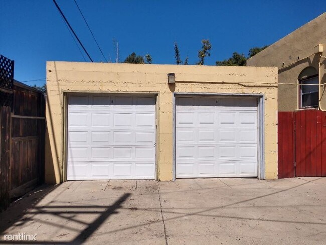 Foto del edificio - 3668-3670 Sixth Ave