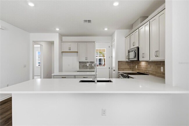 Foto del edificio - 17049 Haggerty Hollow Dr