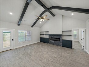 Building Photo - 6807 SW Basswood Ave