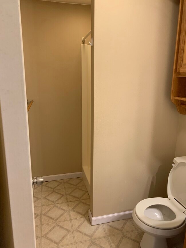 Foto del edificio - 513 E 8th St