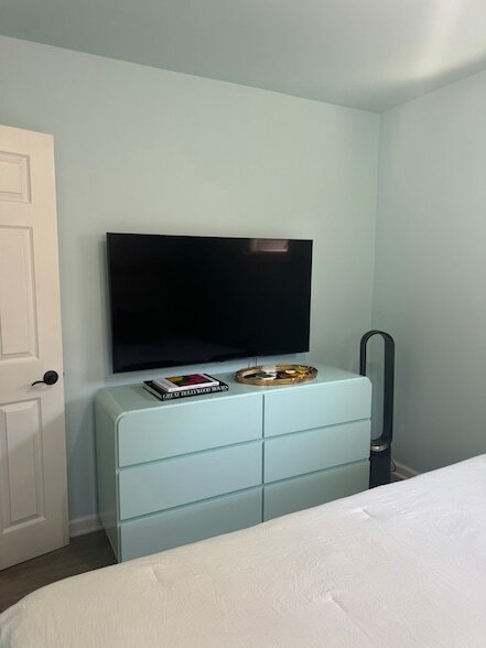 Foto del edificio - 644 W Hinsdale Ave