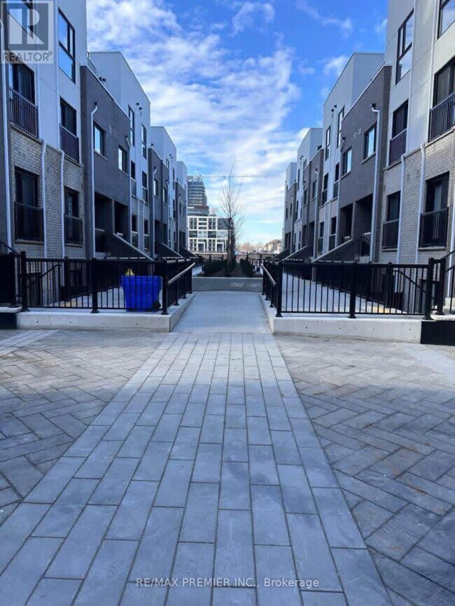 Photo du bâtiment - 349 Wheat Boom Dr.