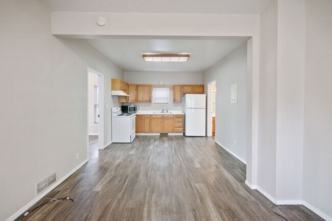 Foto del edificio - 2116 - 2118 College St - Cedar Falls