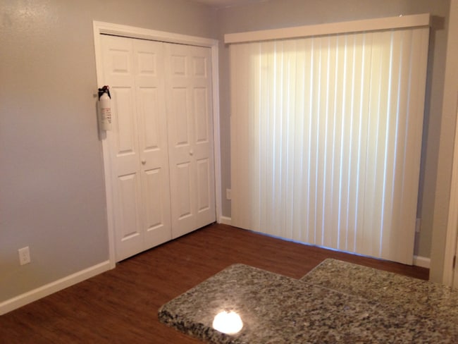 Building Photo - 4904 Merritt Cir