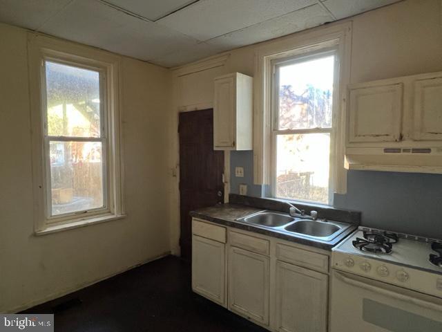 Building Photo - 2411 N 6th St