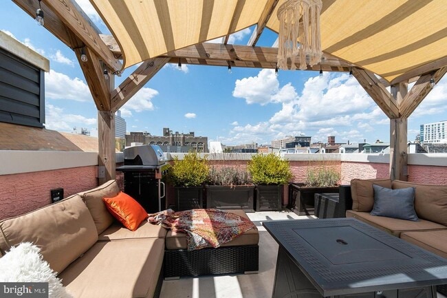 Spacious 2-Bedroom Apartment with Private ... - Spacious 2-Bedroom Apartment with Private ...