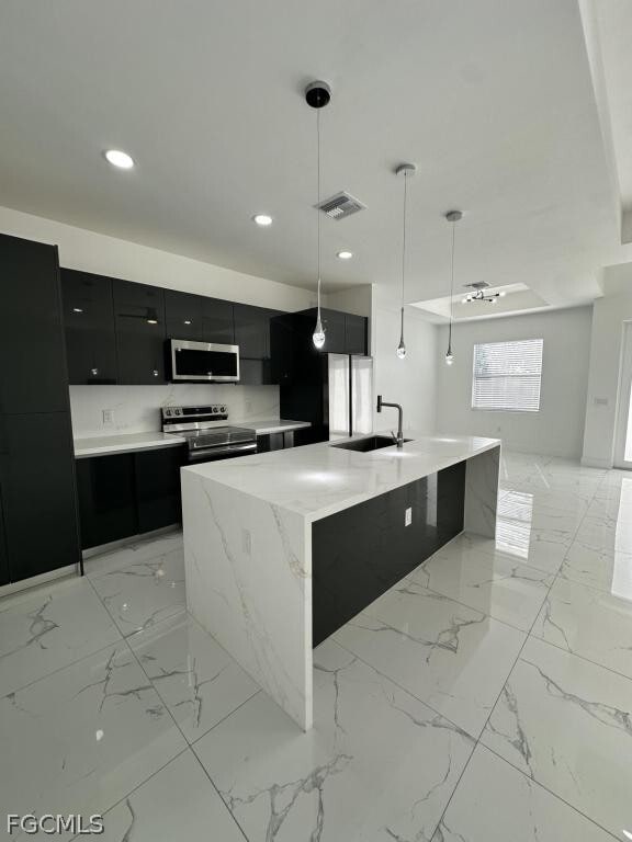 Foto del edificio - 325 Paulcrest Ave