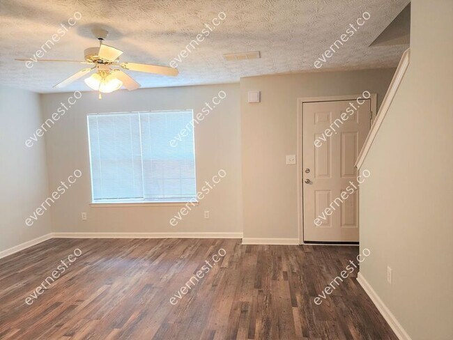 Building Photo - 3073 Fields Dr