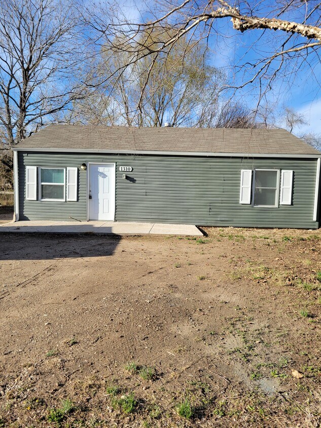 1310 Evanston Dr, Park City, KS 67219 House for Rent in Park City, KS