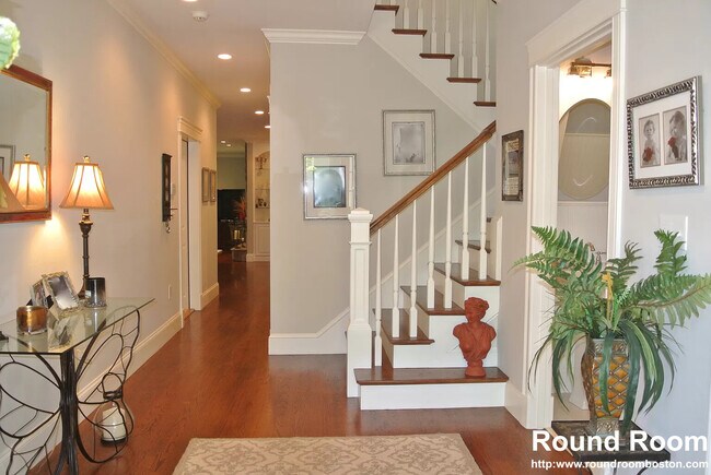 Foto del edificio - 3 Hickory Rd