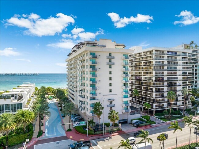 Foto del edificio - 9499 Collins Ave