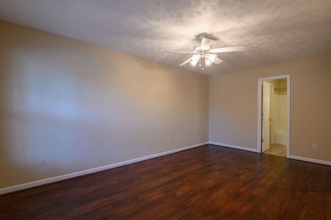 Foto del edificio - Taleeda 444-446