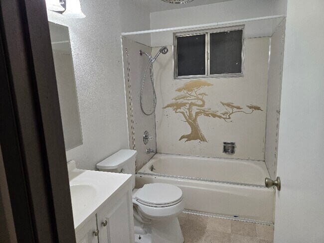 Building Photo - 3311 E 21st St