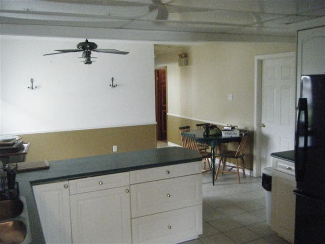 Building Photo - 469 Bessie Ave