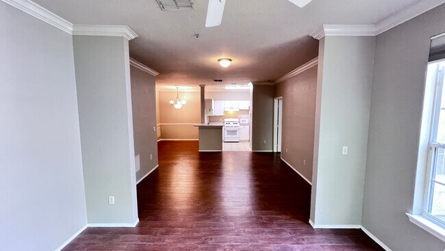 Building Photo - Fantastic 2/2 in Orlando near Kirkman