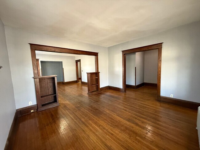 Foto del edificio - 950 Arkwright St N