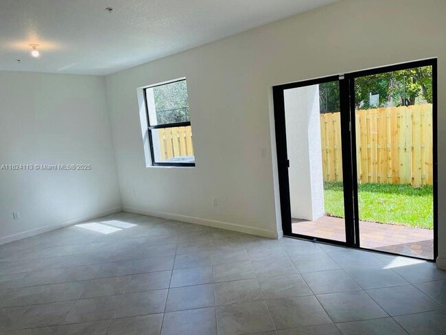 Building Photo - 275 SW 159th Terrace