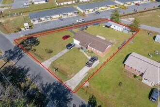 Building Photo - 655 Beach Rd