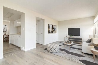 Building Photo - Westwood Estates