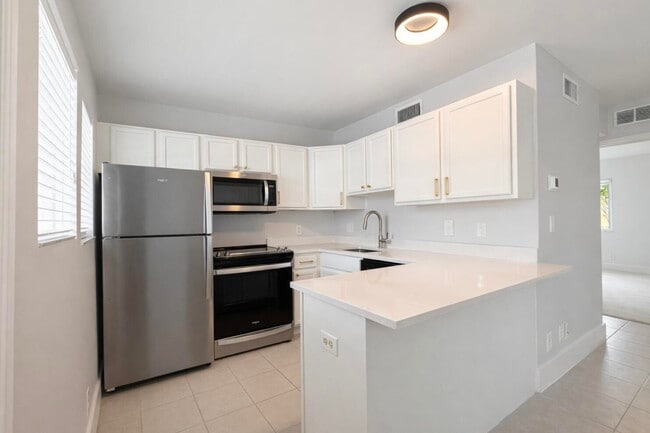Foto del edificio - 2660 NE 8th Ave