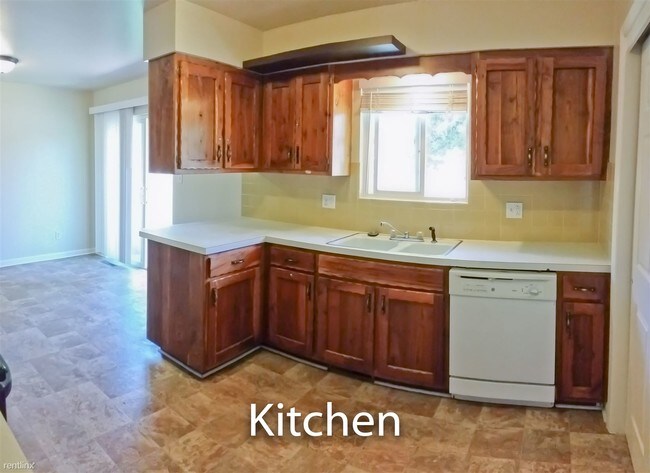 Building Photo - 2 br, 1 bath Apartment - 724 Dawn Avenue