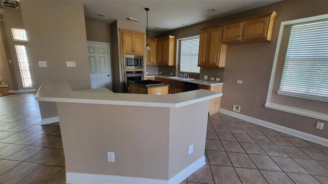 Foto del edificio - 5811 Brook Bend Dr