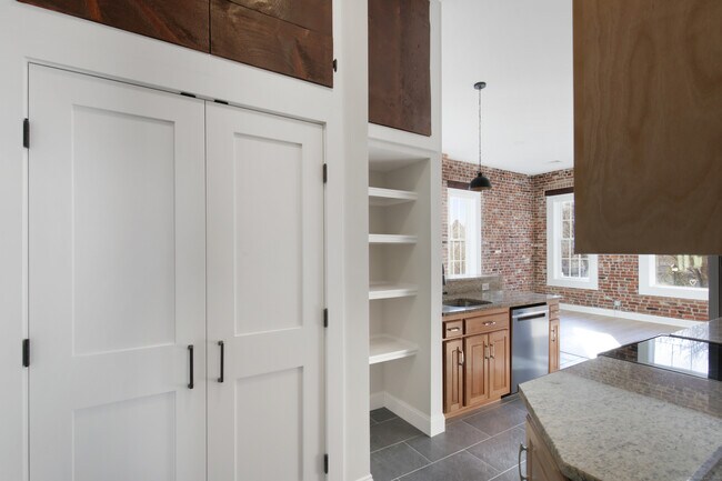 Foto del edificio - 29 W Broad St